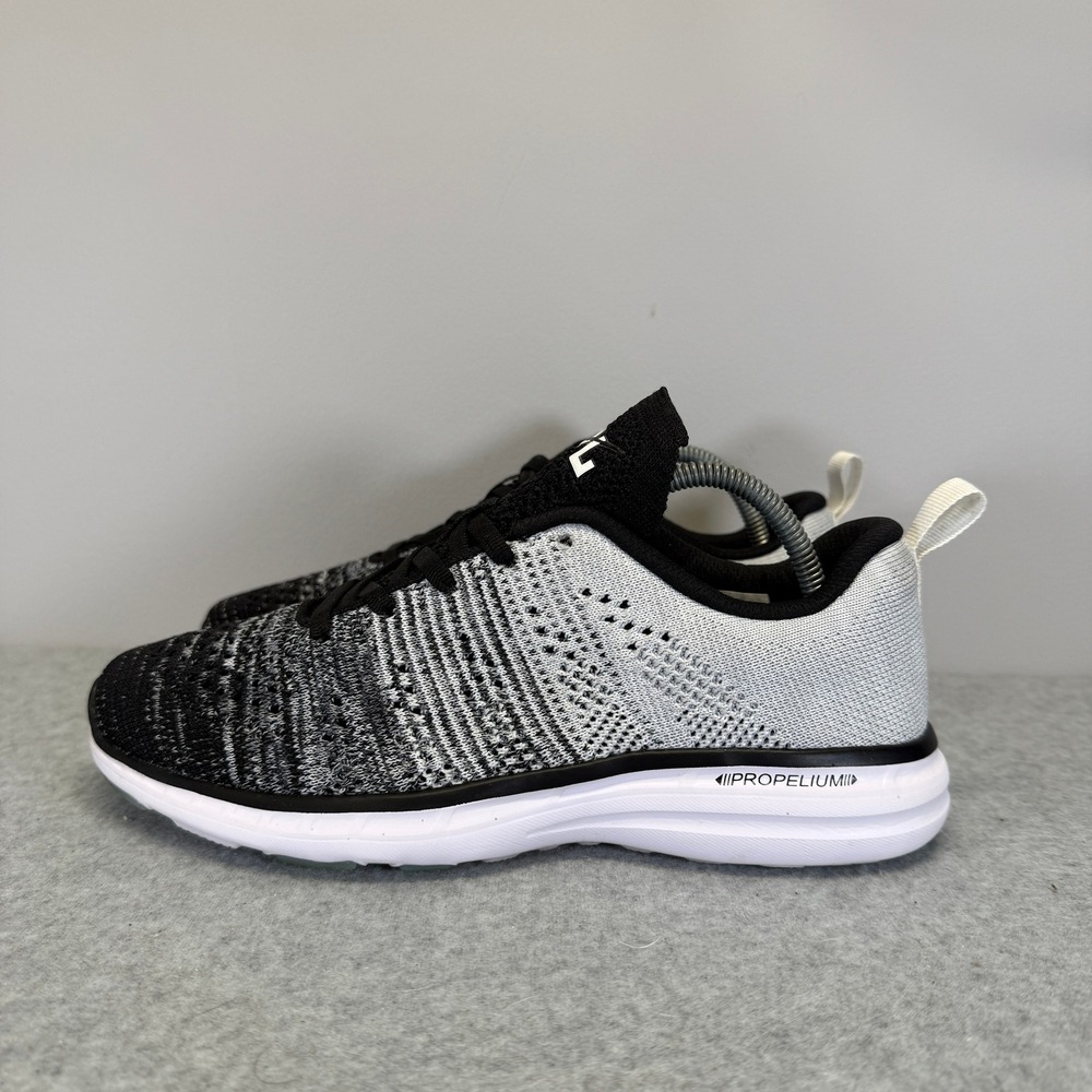 APL TechLoom Pro Women Shoes Size 7 Black White Low Top Athletic Running Sneaker